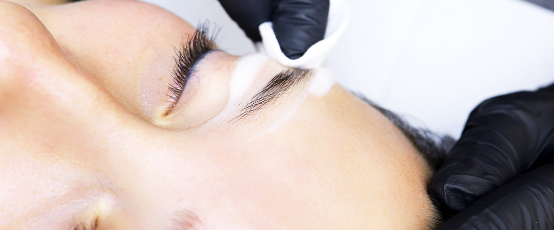 ハリウッドブロウリフト